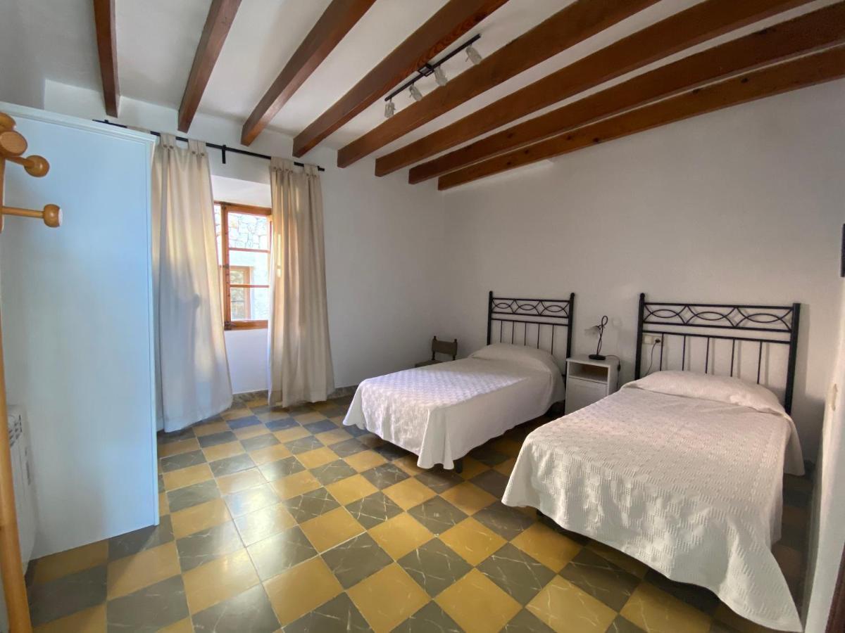 Casa Nuria, En El Centro, Al Lado De La Escalinata Del Calvario 6 Personas * Pollença